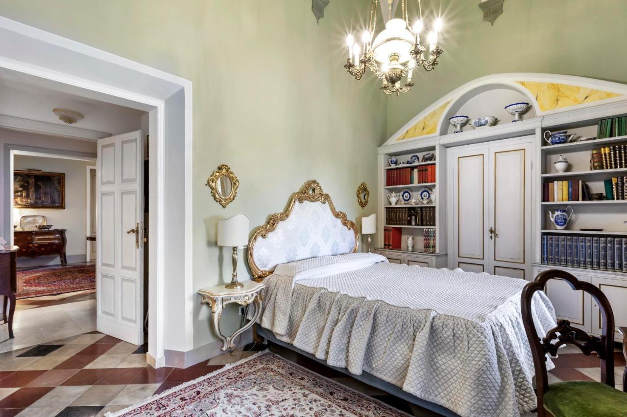 Residenza D'Epoca Palazzo Borghesi Bed & Breakfast เซียนา ภายนอก รูปภาพ