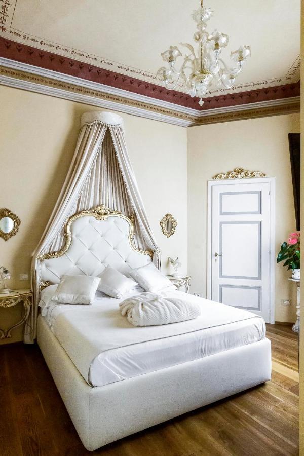 Residenza D'Epoca Palazzo Borghesi Bed & Breakfast เซียนา ห้อง รูปภาพ