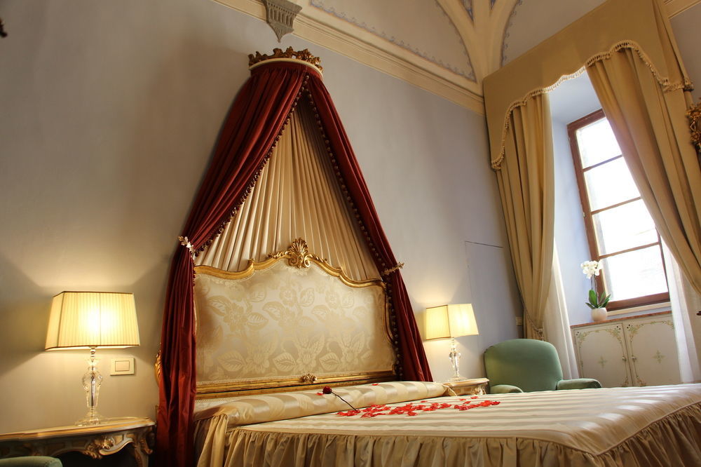 Residenza D'Epoca Palazzo Borghesi Bed & Breakfast เซียนา ภายนอก รูปภาพ